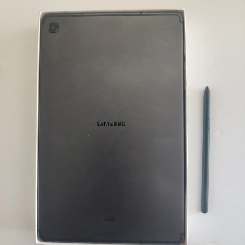 Samsung Galaxy S6 Lite Tablet With TikTok and CapCut App